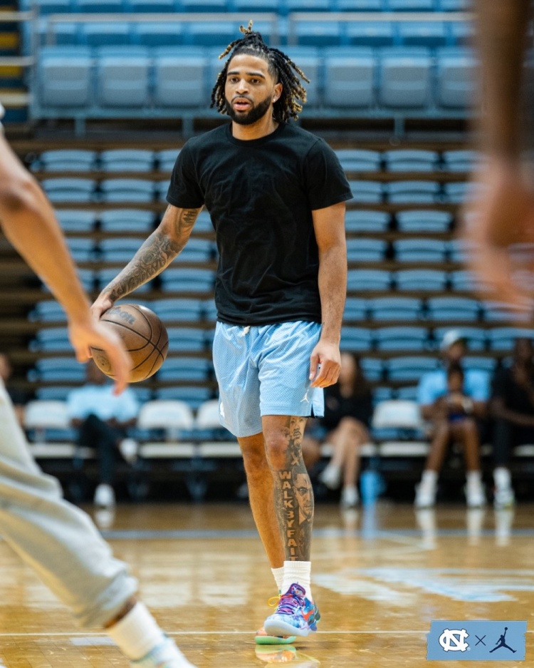 开云官网APP-北卡校友归巢集训：戴维斯与鲍威尔领衔返校训练营